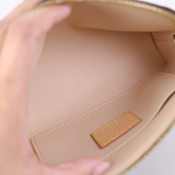 Louis Vuitton Cosmetic Pouch - Picture 2 of 8